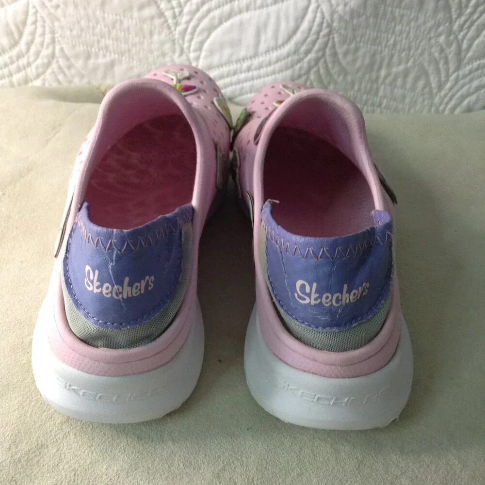 Skechers Foamies; 